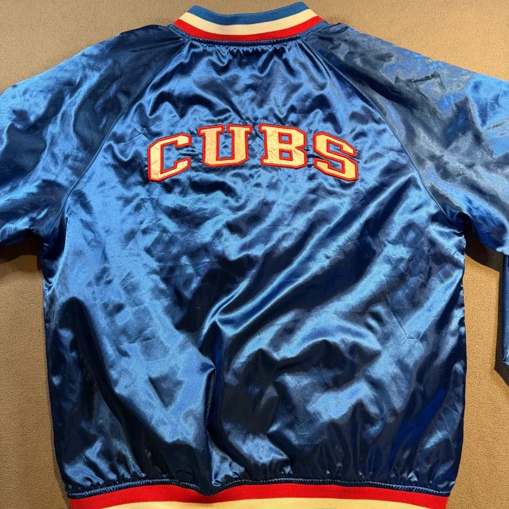 Mighty Mac Sports Chicago Cubs Blue Satin Varsity Jacket Mens Large MLB Bomber